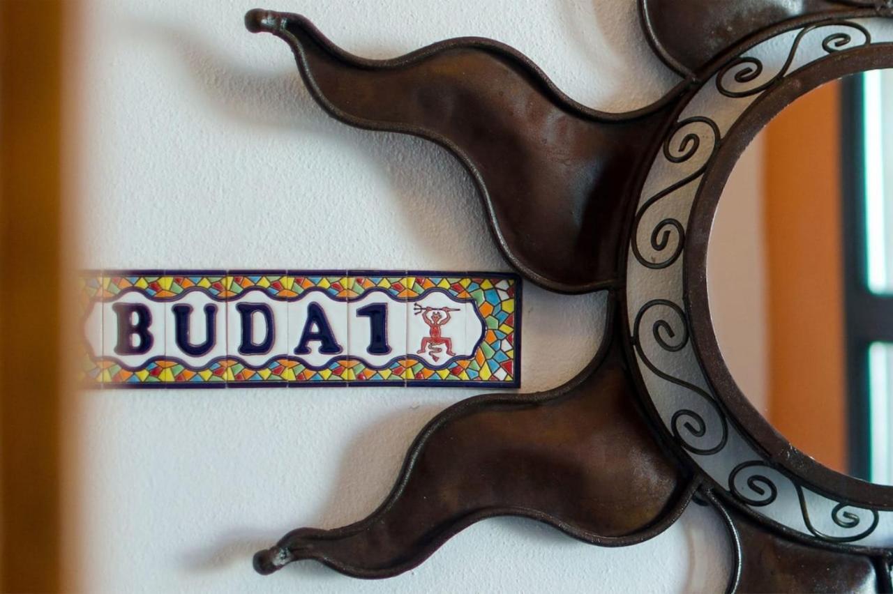 Buda Tinajo Exteriör bild